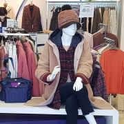 부클 후드 점퍼